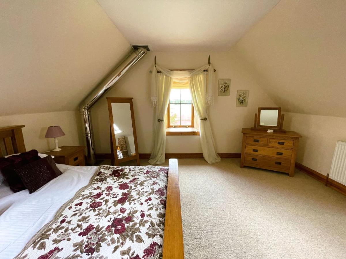 Deveron Valley Cottages Marnoch エクステリア 写真