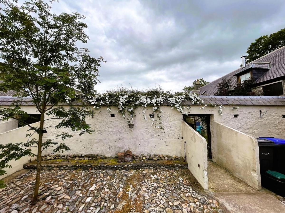 Deveron Valley Cottages Marnoch エクステリア 写真